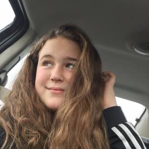 Meet your Posher, Emy